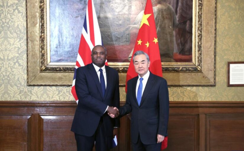 Wang Yi: China, Britain need to strengthen dialogue, communication