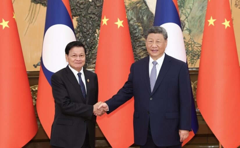 Xi meets Lao president