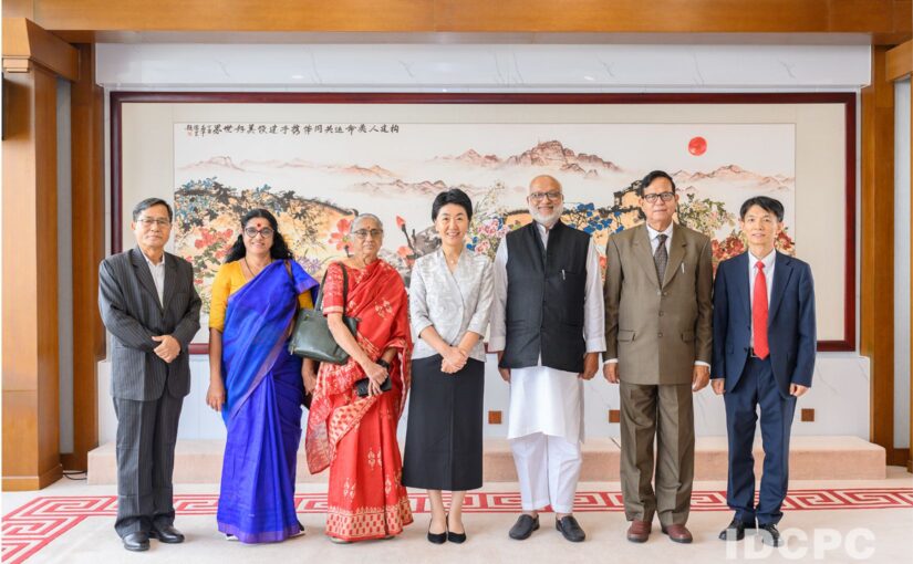 Indian communists visit China