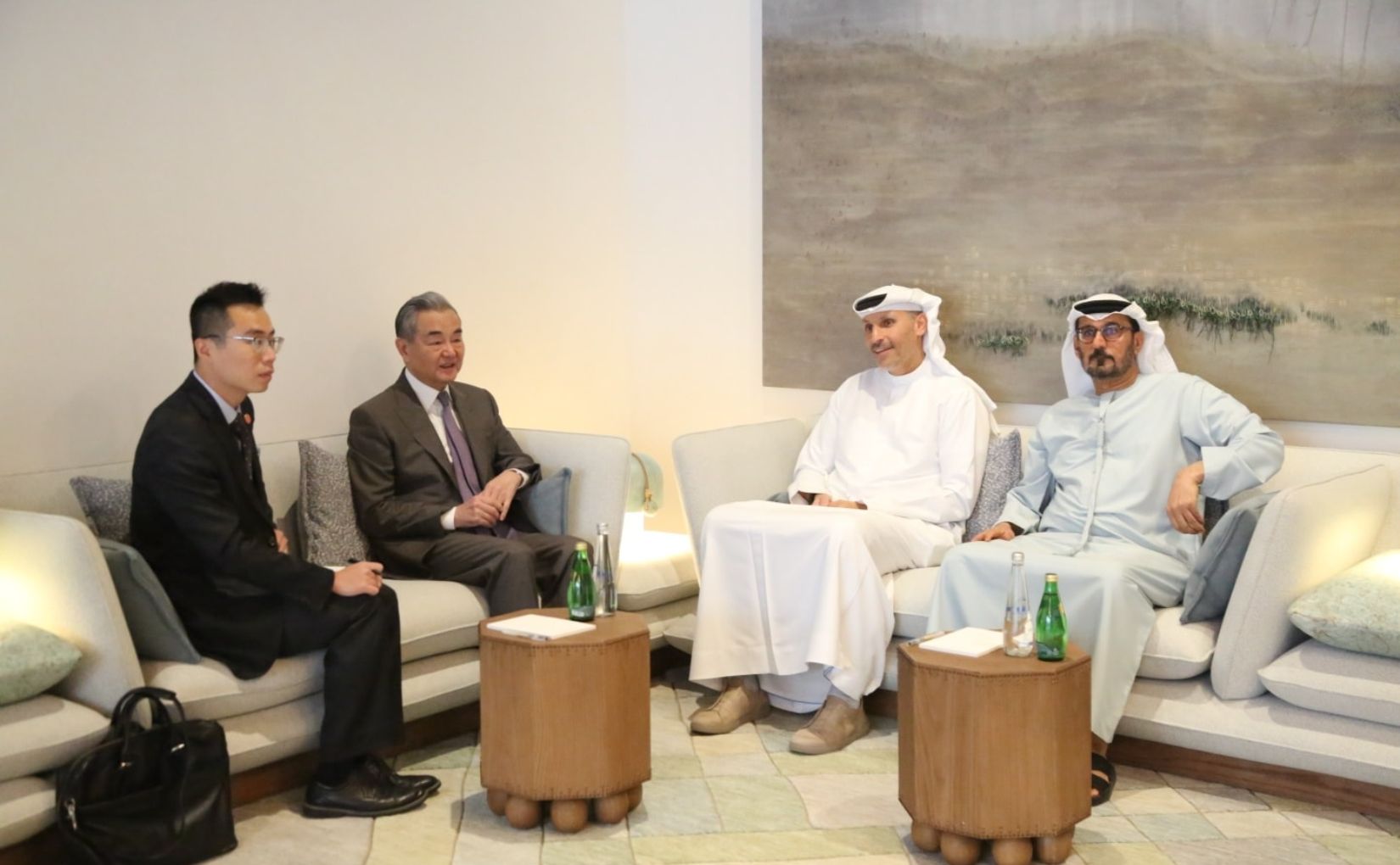 Wang Yi engages with Arab counterparts