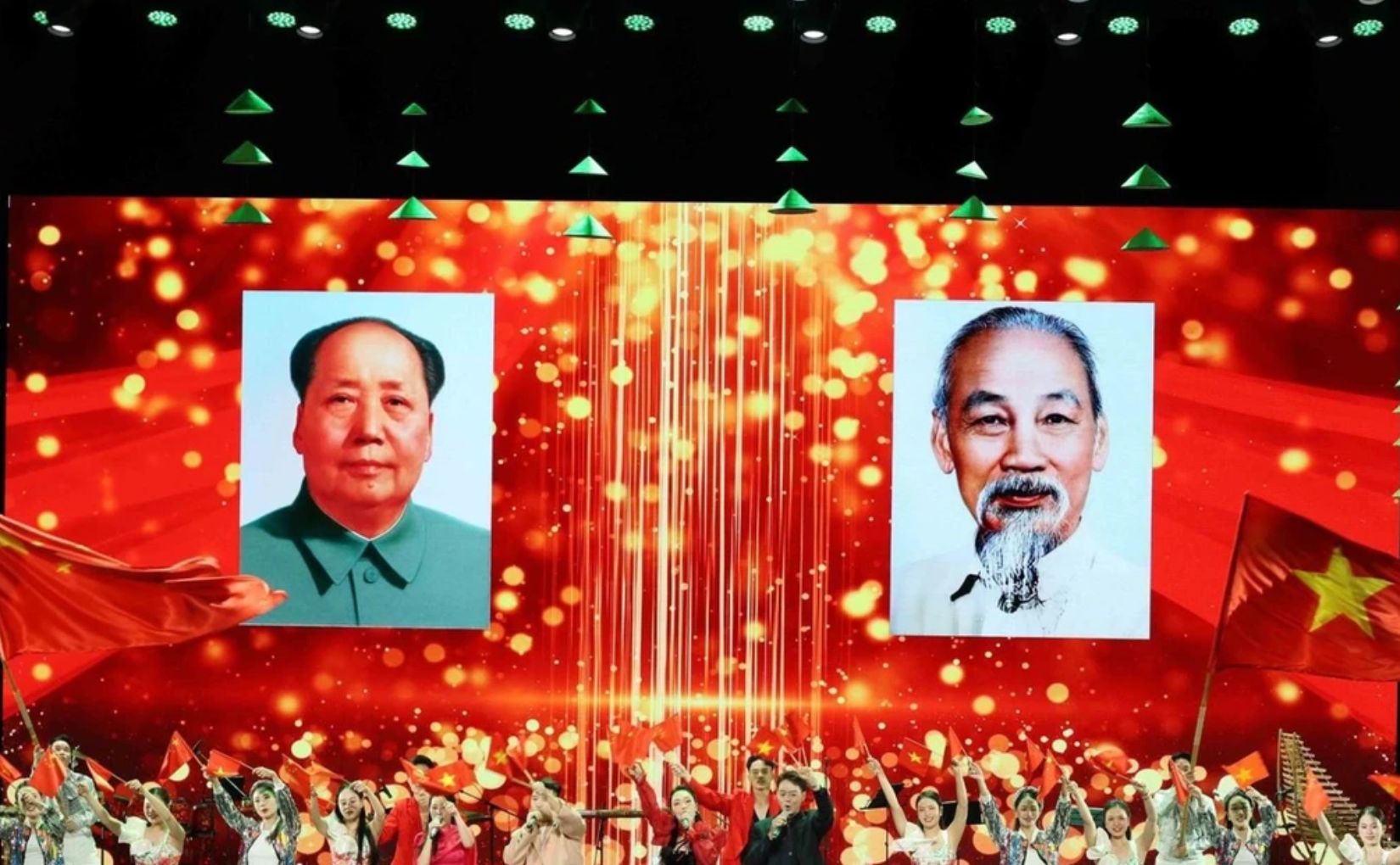 China and Vietnam successfully round off friendship year