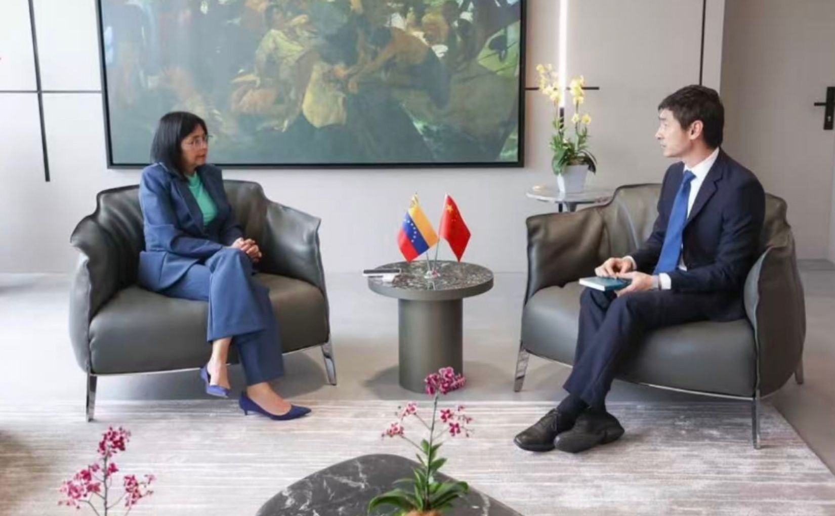 Venezuela and China reaffirm mutual solidarity
