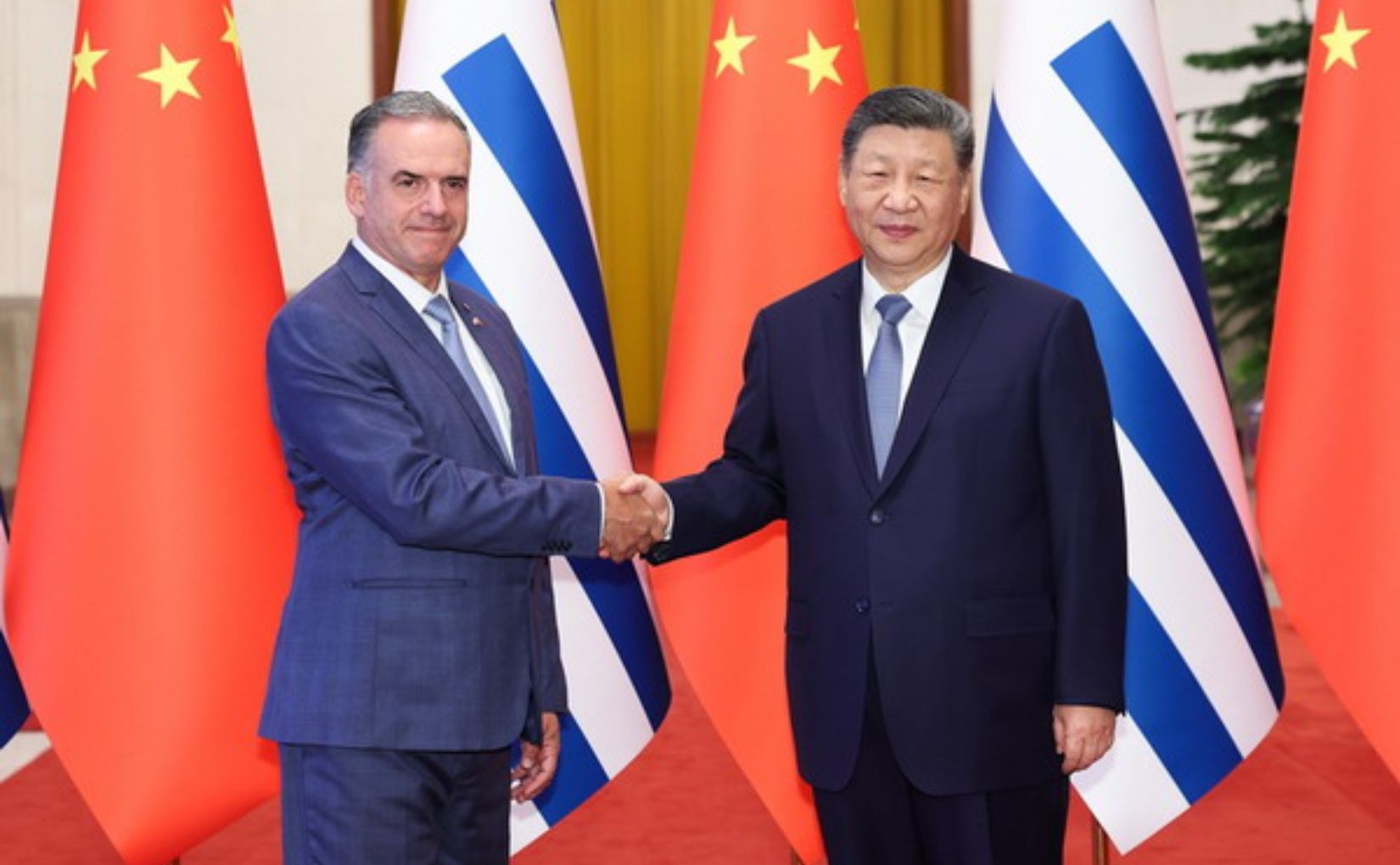 China and Uruguay pledge closer bilateral and multilateral cooperation