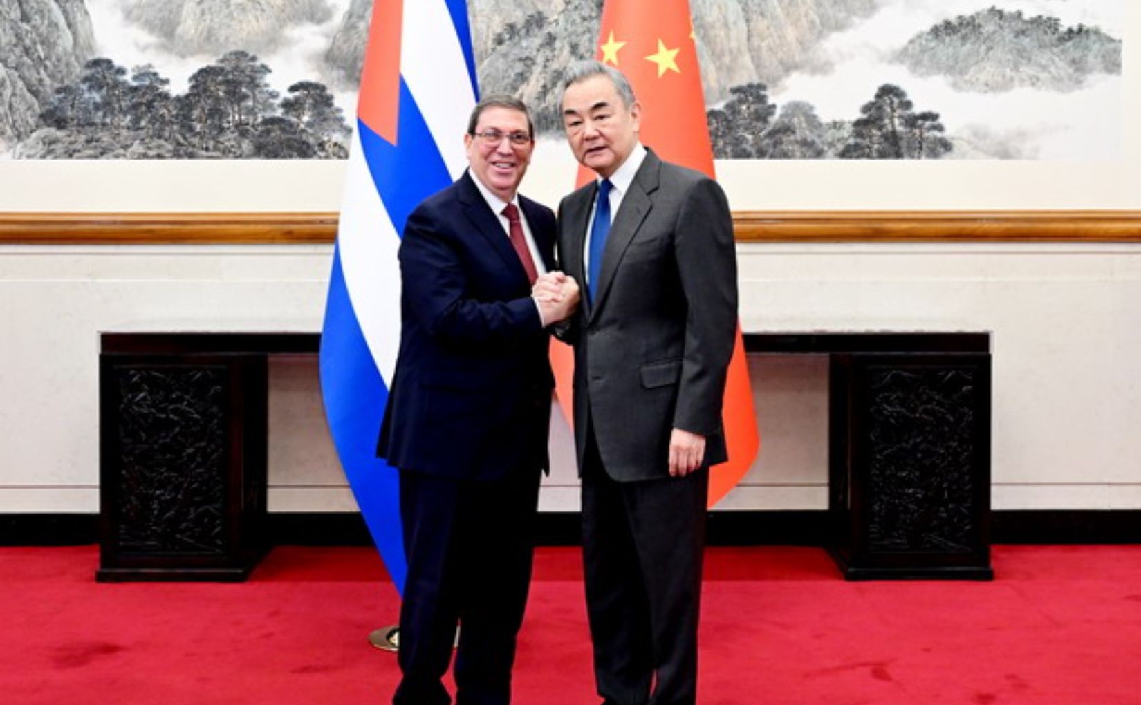 China and Vietnam reaffirm solidarity with Cuba