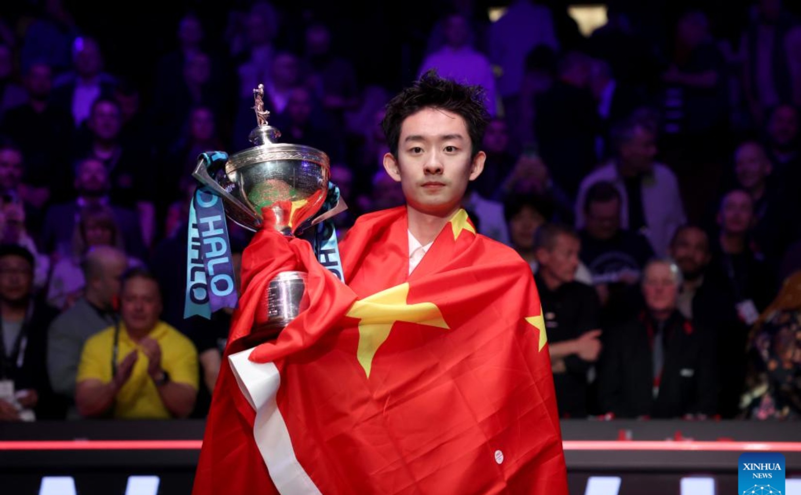Wu Yize makes snooker history for China